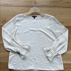 Banana Republic Women’s Puff Sleeve Blouse